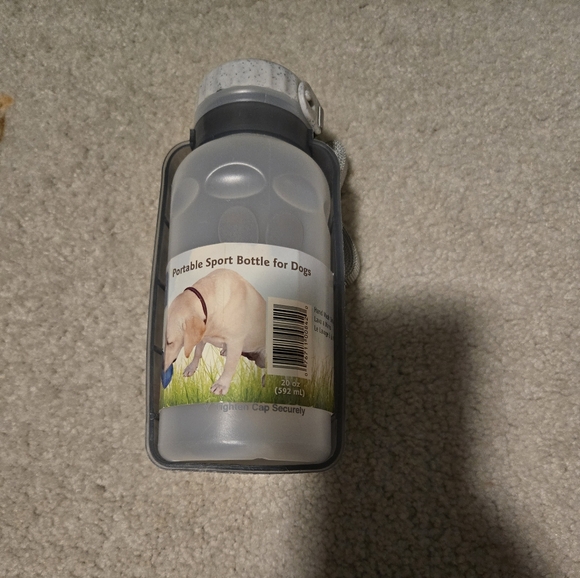 Portable Sport Bottle for Dogs - Picture 6 of 6